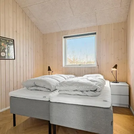 4 Bedroom Pet-friendly In