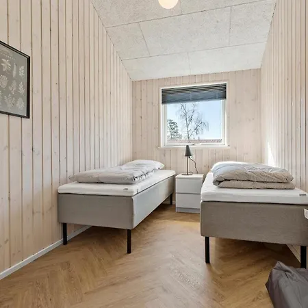 Hébergement de vacances 4 Bedroom Pet-friendly In