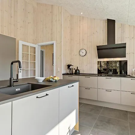 4 Bedroom Pet-friendly In Hébergement de vacances *