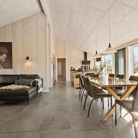4 Bedroom Pet-friendly In * إيبلتوفت