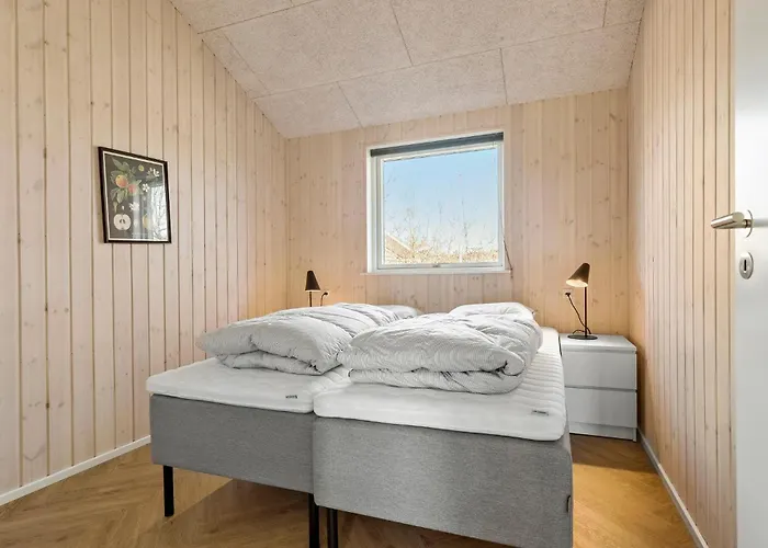 4 Bedroom Pet-friendly In