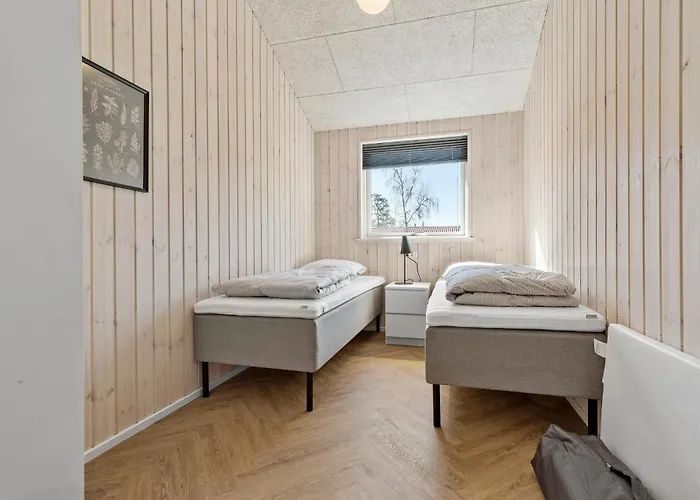 Semesterbostad 4 Bedroom Pet-friendly In