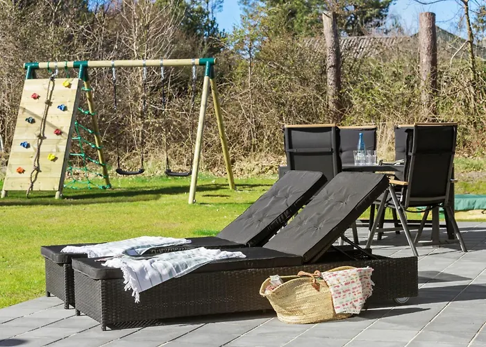 4 Bedroom Pet-friendly In *